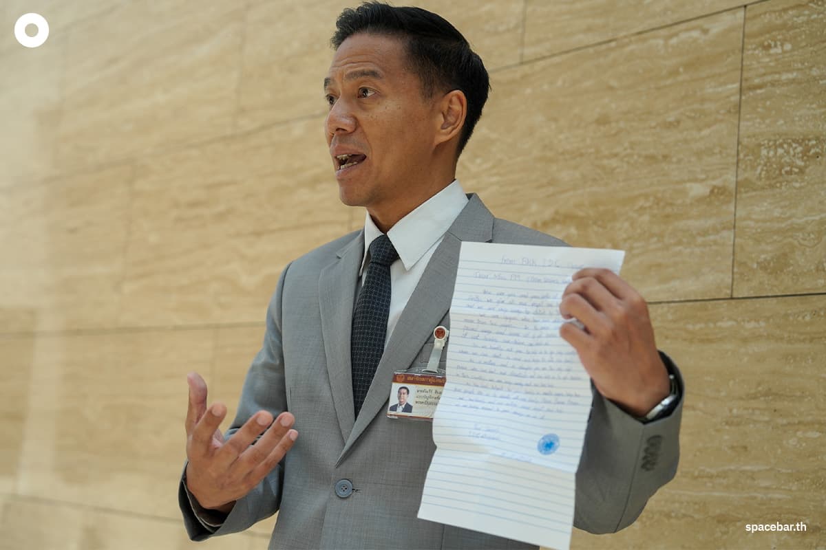 Kunnawee_Uyghurs_SPACEBAR_Photo01_57ed98b402.jpg