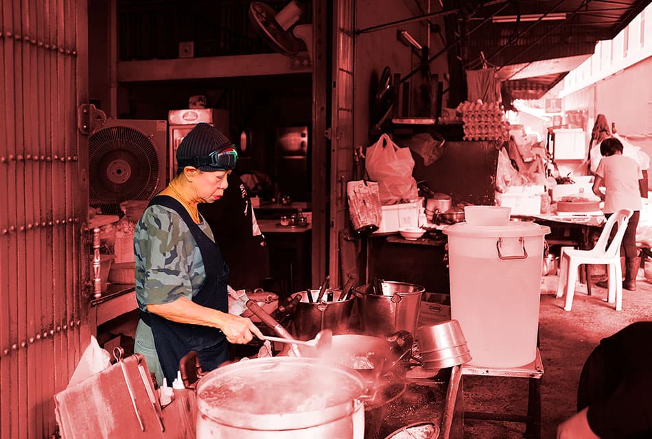 อลหม่านดราม่าไข่เจียวปูเจ๊ไฝ PEACHII ยูทูบเบอร์ชาวไทยแจงไข่เจียวปูแบบ VVIP 4,000 บาท