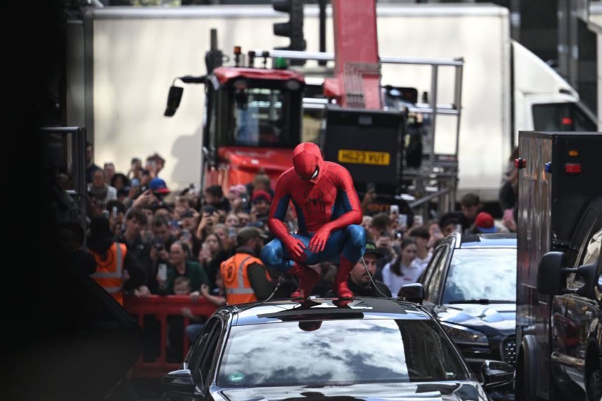 Photo-story-Spider-Man-Brand-New-Day-on-set-SPACEBAR-Photo02.jpg