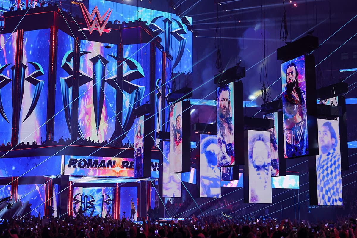 Photo_story_and_review_Wrestle_Mania_41_Night_1_SPACEBAR_Photo15_6575ed4521.jpg