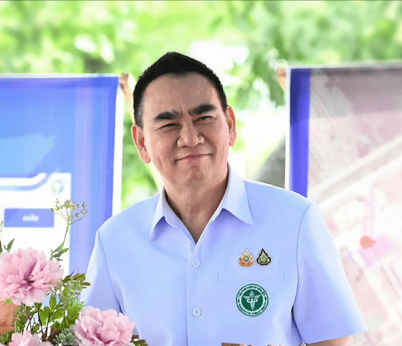เดชอิศม์ ขาวทอง เลขาธิการพรรคประชาธิปัตย์  กับกรรมการบริหารพรรค ยังควบคุม และกำหนดตัวผู้ลงสมัครได้