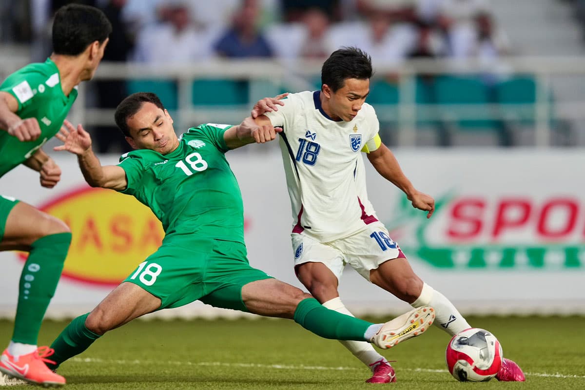 Why-Thailand-National-Football-Team-Drop-SPACEBAR-Photo03.jpg