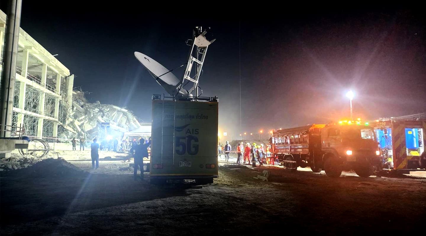 ais-mission-49-days-earthquake-save-life-signal-telephone-SPACEBAR-Photo01.jpg
