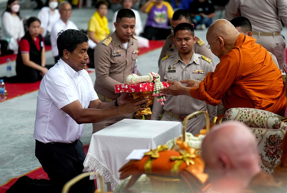 กทม. จัดพิธีทำบุญอุทิศส่วนกุศลให้ผู้สูญเสียจากเหตุการณ์ตึก สตง. ถล่ม