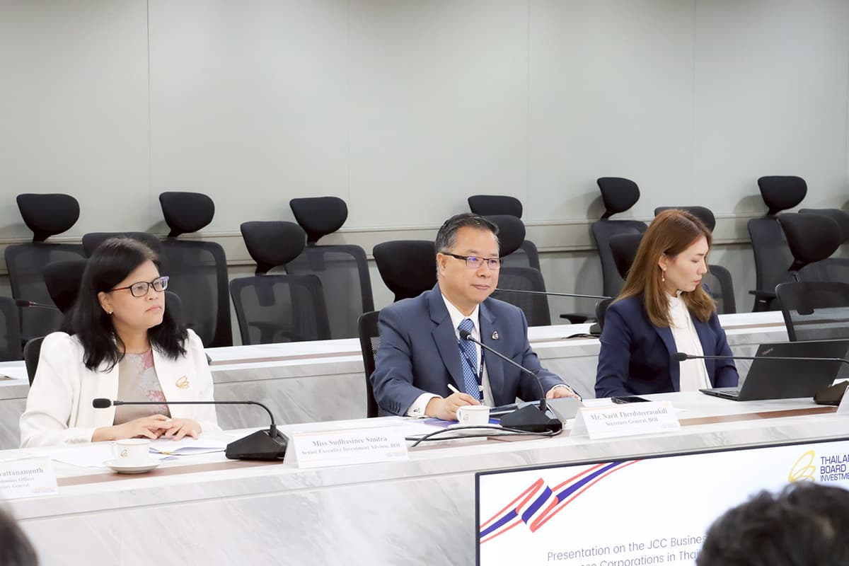 boi-jetro-japanese-chamber-commerce-investment-trade-green-SPACEBAR-Photo01.jpg
