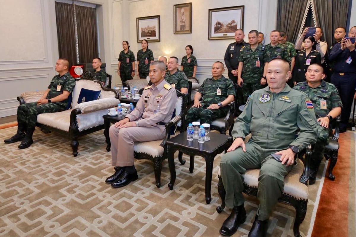 bts-guards-land-foundation-border-thai-cambodian-soldier-SPACEBAR-Photo04.jpg