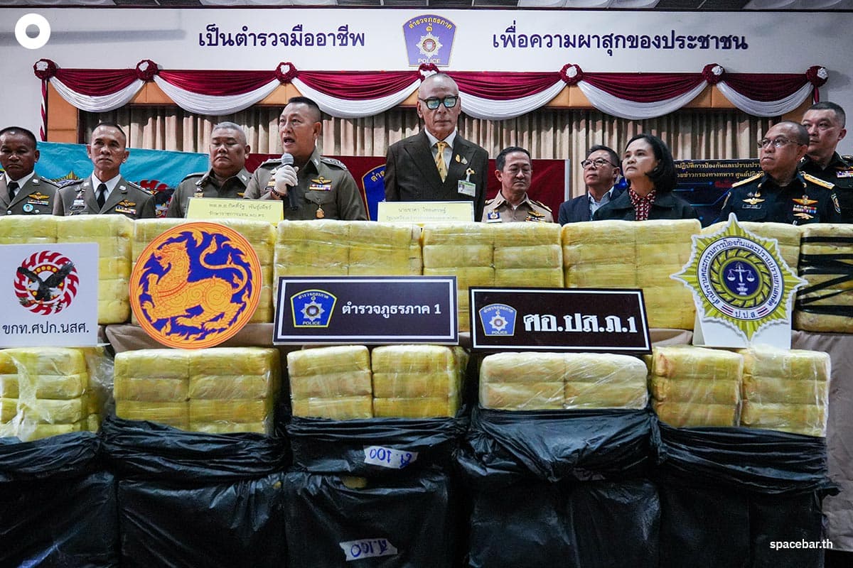 chada_big_tai_surachate_police_SPACEBAR_Photo02_50362ddbf8.jpg