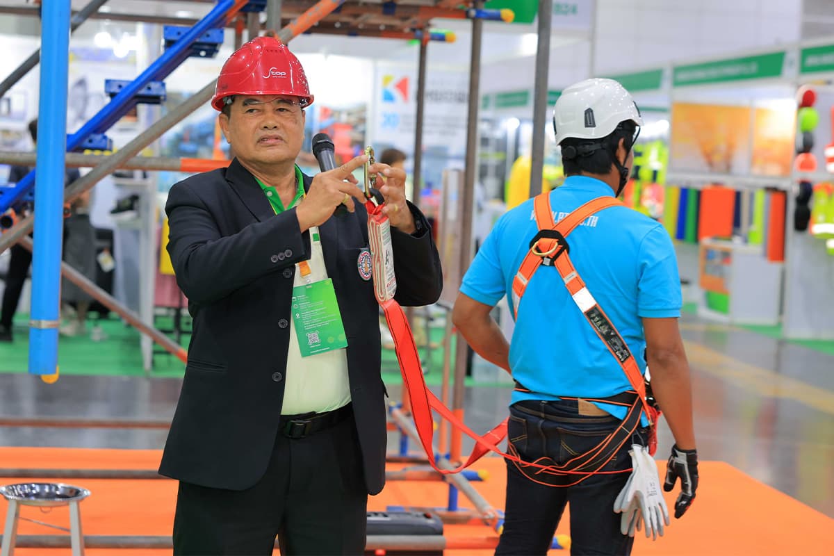ciosh-thailand-2025-thai-workers-safe-industries-SPACEBAR-Photo02.jpg