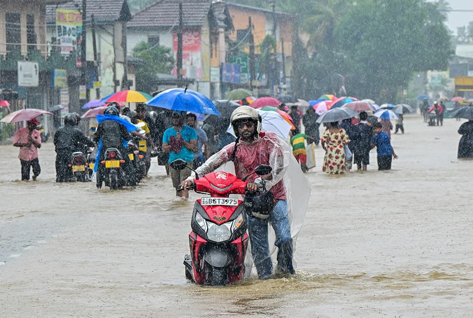ศรีลังกาประกาศสถานการณ์ฉุกเฉินยอดดับน้ำท่วม-ดินถล่มพุ่ง 334 ราย