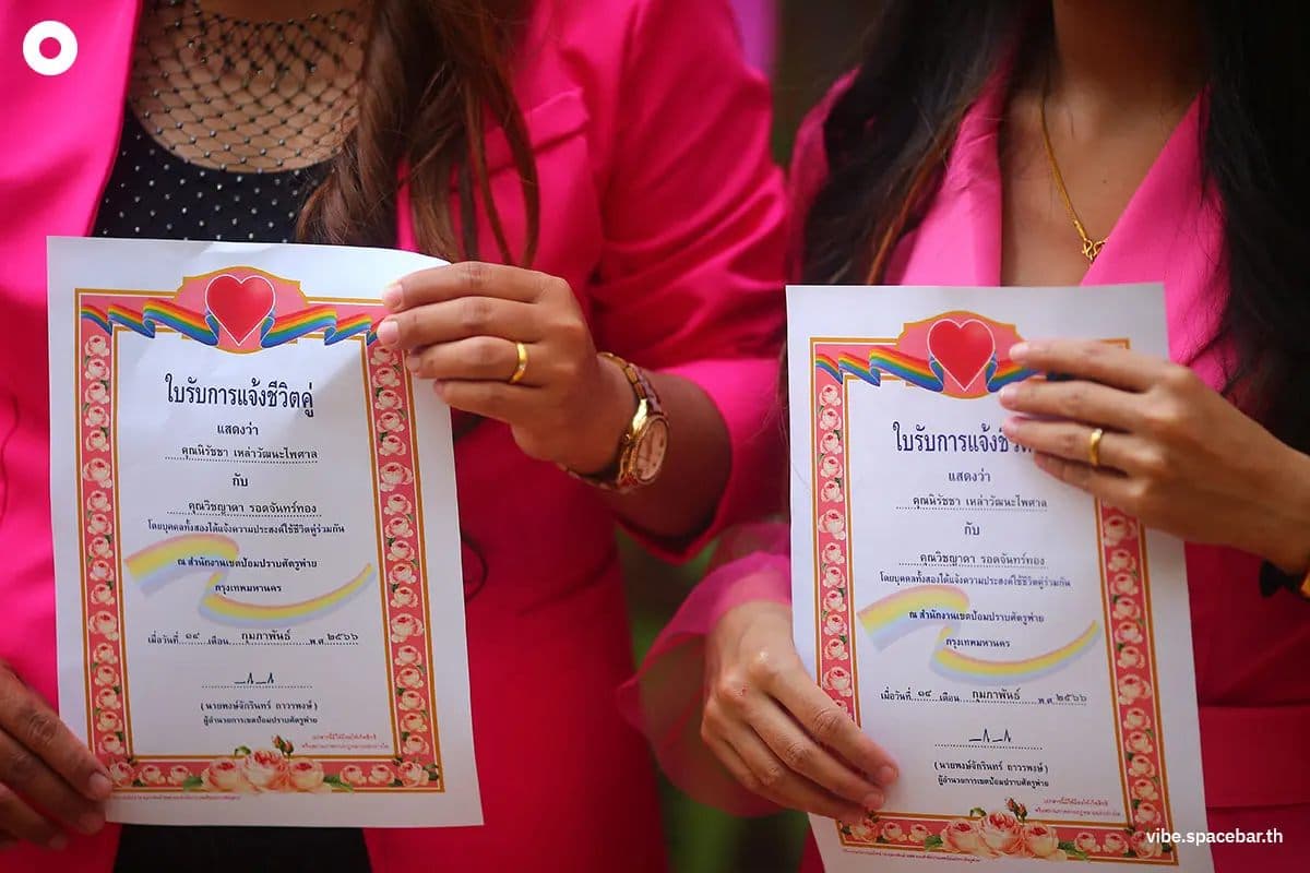 ecoeyes_bangkok_countdown_to_historic_marriage_equality_day_SPACEBAR_5e7b6e7773.jpg