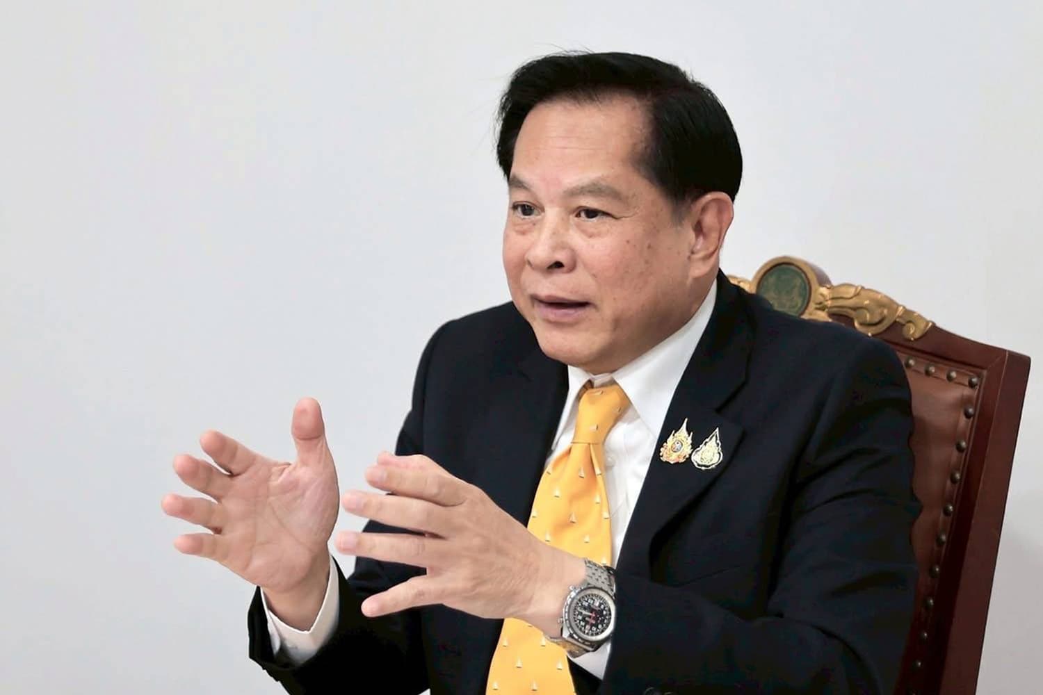 ‘พีระพันธุ์’ จัดฉากโชว์ แก้สัญญาซื้อไฟ RE