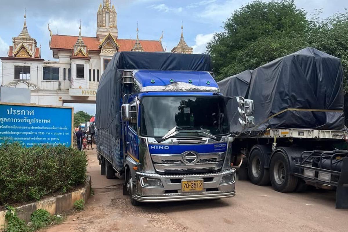 economic-business-thai-cambodia-closes-hunmanet-border-SPACEBAR-Photo01.jpg