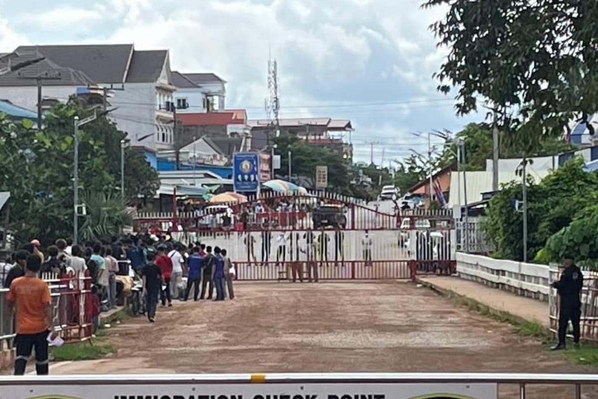 economic-business-thai-cambodia-closes-hunmanet-border-SPACEBAR-Photo02.jpg