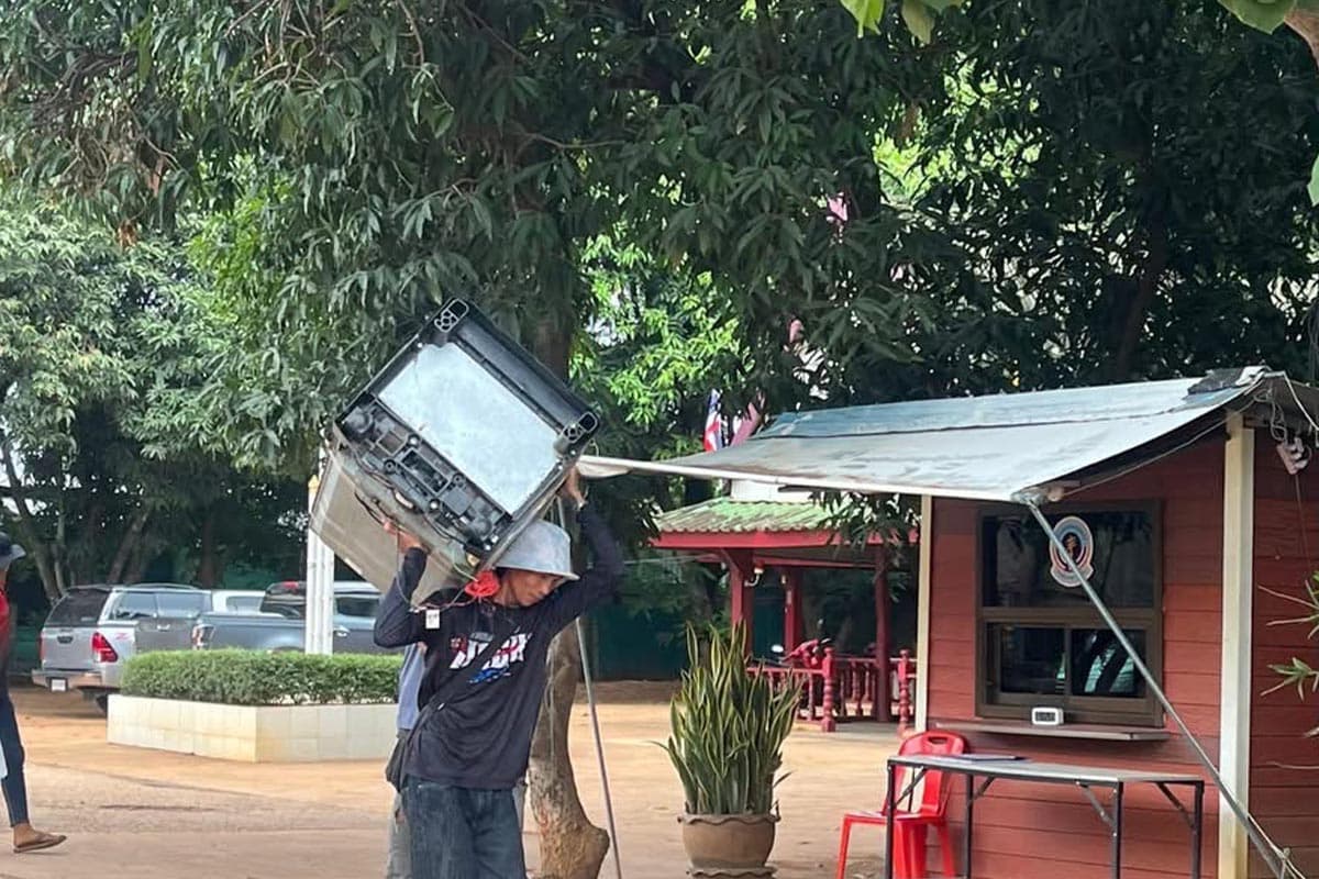 economic-business-thai-cambodia-closes-hunmanet-border-SPACEBAR-Photo03.jpg