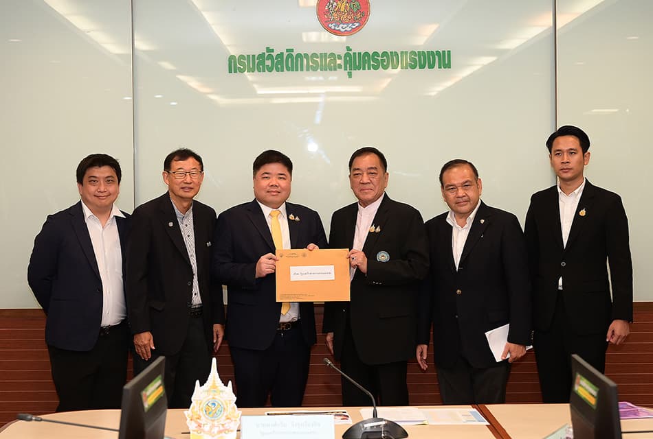 หอการค้าฯ ถก รมว.แรงงาน แก้ปัญหาแรงงานไทยทุกมิติ