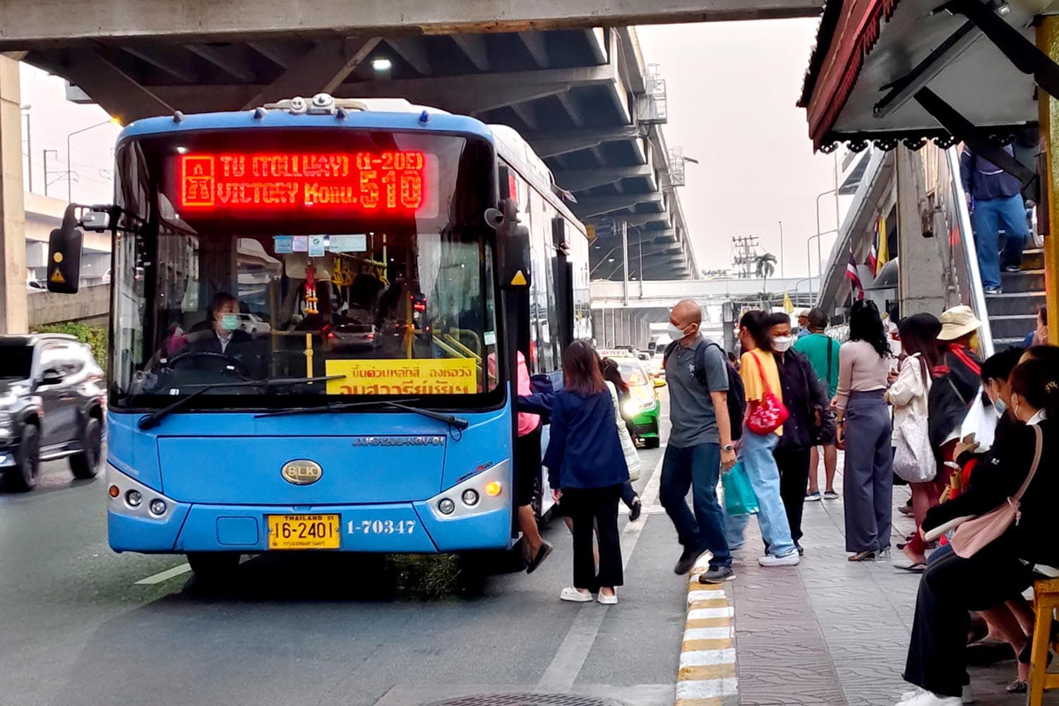 economic_business_thai_bus_public_transport_dust_SPACEBAR_Hero_e560f3e43c.jpg