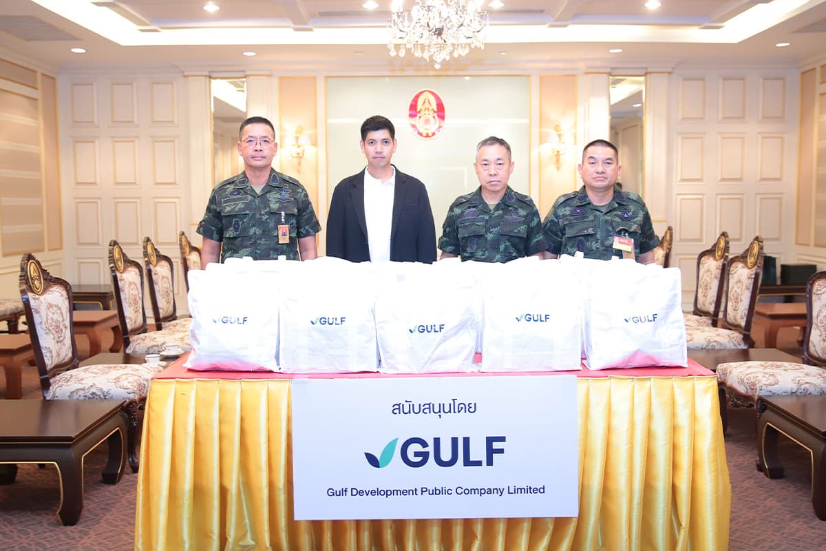 gulf-care-relief-bags-soldiers-border-thai-cambodia-SPACEBAR-Photo01.jpg