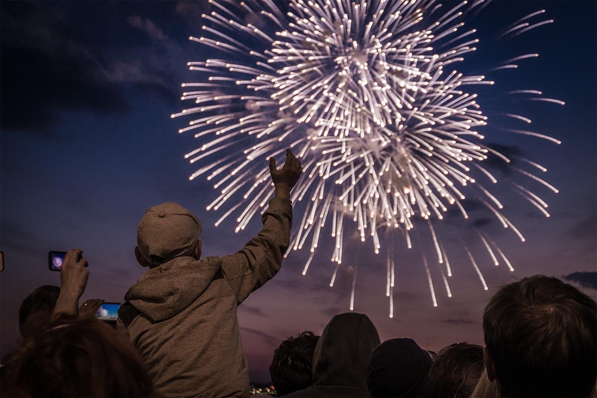 organic_firework_SPACEBAR_Photo06_0f55935248.jpg