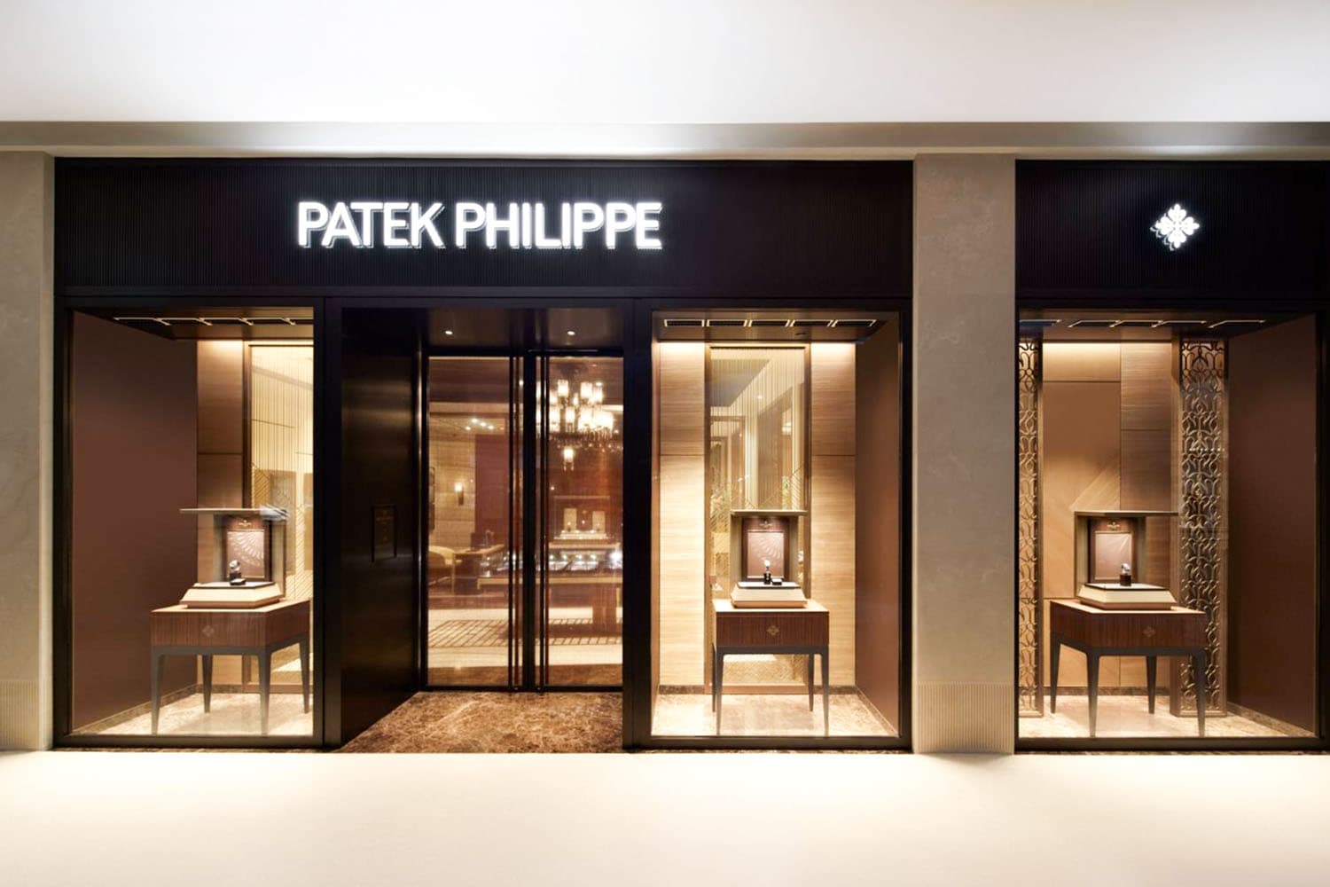patek_philippe_first_boutique_in_bkk_SPACEBAR_Hero_faa7d6c6e3.jpg