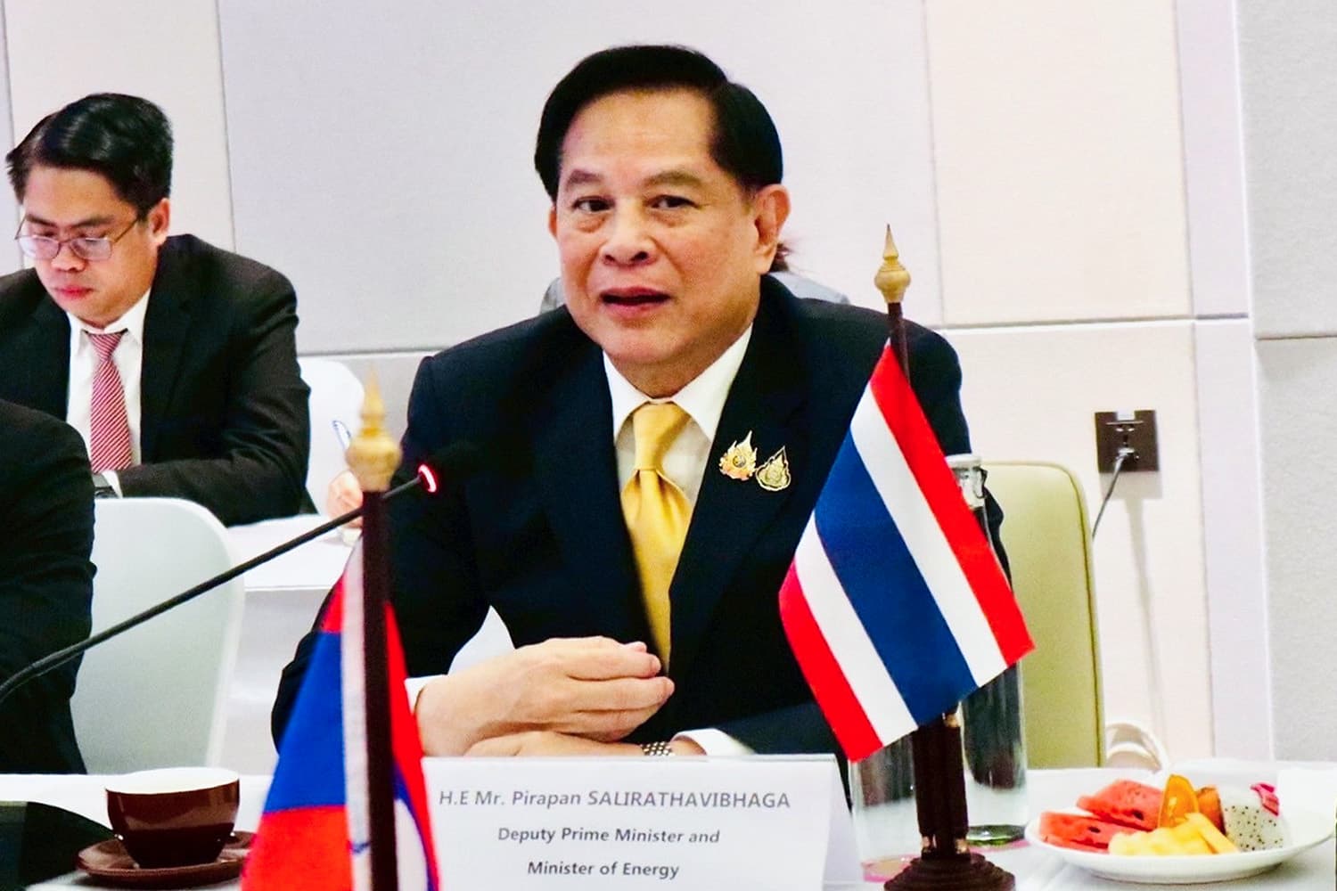 พีระพันธุ์ เร่งดีลลาว ตัดคนกลาง ลดต้นทุนไฟฟ้าสะอาด