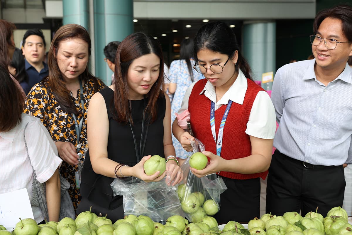ptt-market-fruit-thai-farmer-ptt-station-smile-SPACEBAR-Photo01.jpg