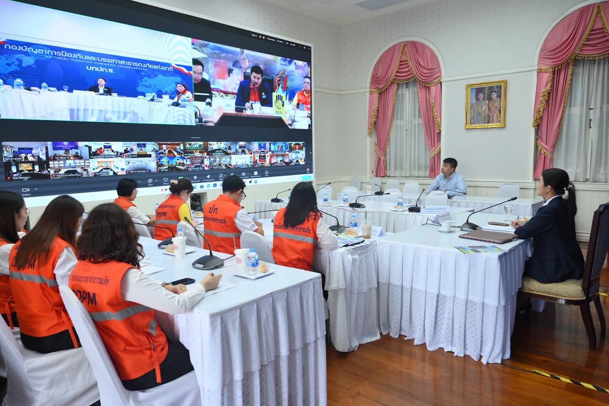 ประชุมกองบัญชาการป้องกันและบรรเทาสาธารณภัยแห่งชาติ (บกปภ.ช.) ติดตามสถานการณ์อุทกภัยและดินถล่ม จากอิทธิพลของพายุโซนร้อน “วิภา”