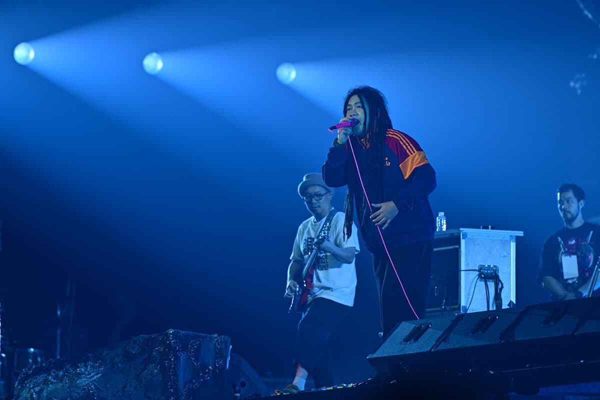 vibe-review-earthquake-rock-concert-SPACEBAR-Photo06.jpg