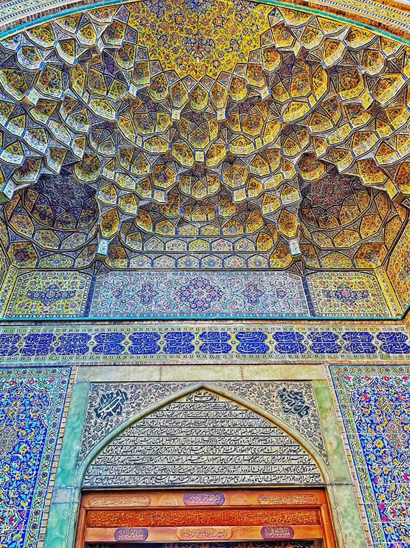 what_is_islamic_arts_SPACEBAR_Photo01_39cccac905.jpg