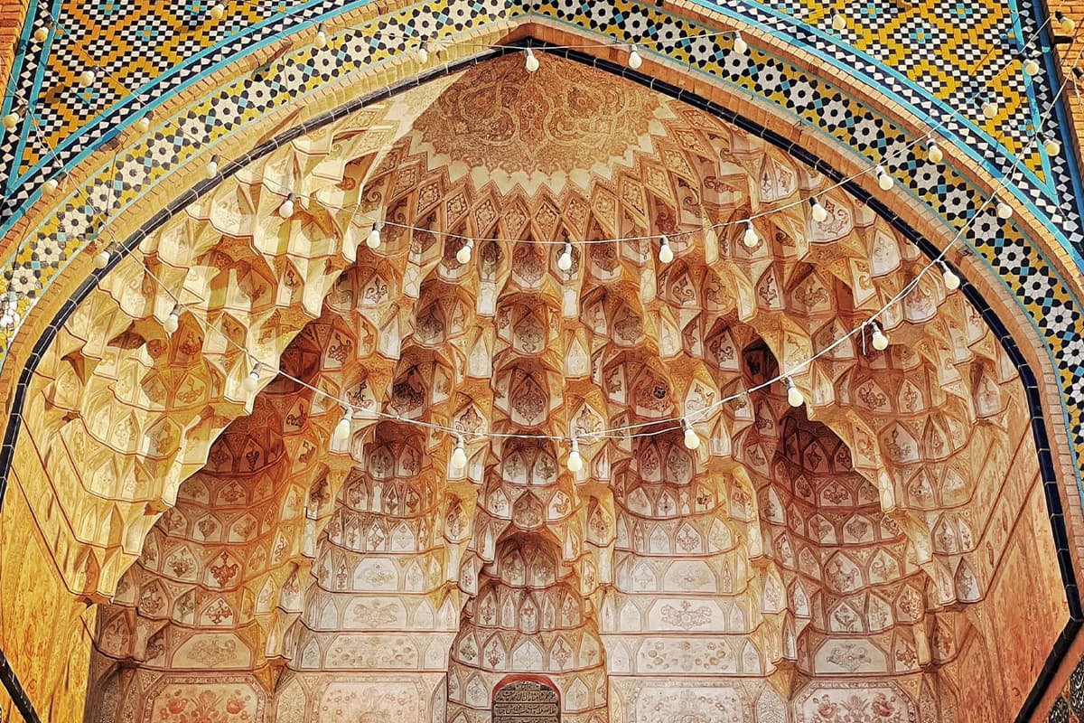 what_is_islamic_arts_SPACEBAR_Photo04_aba76f64ee.jpg