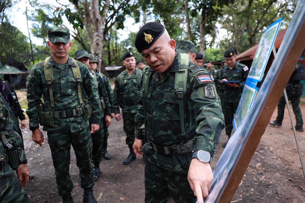Army Region-2-is-rushing-to-build-over-250-bomb-shelters-along-the-Thai-Cambodian-border.psd-SPACEBAR-Photo07.jpg