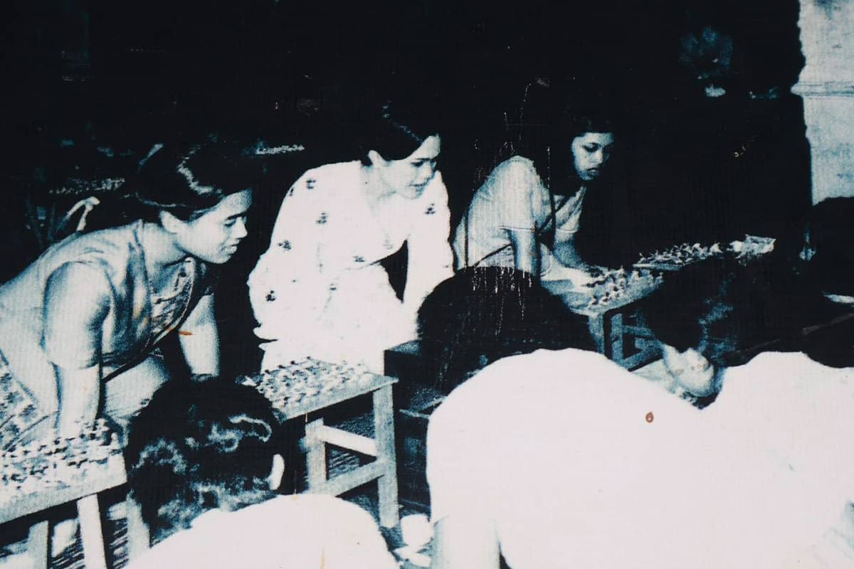 Ban Bang Sadet-Palace Dolls-commemorate-the-Queen Mother-and-provide-a-livelihood-SPACEBAR-Photo02.jpg