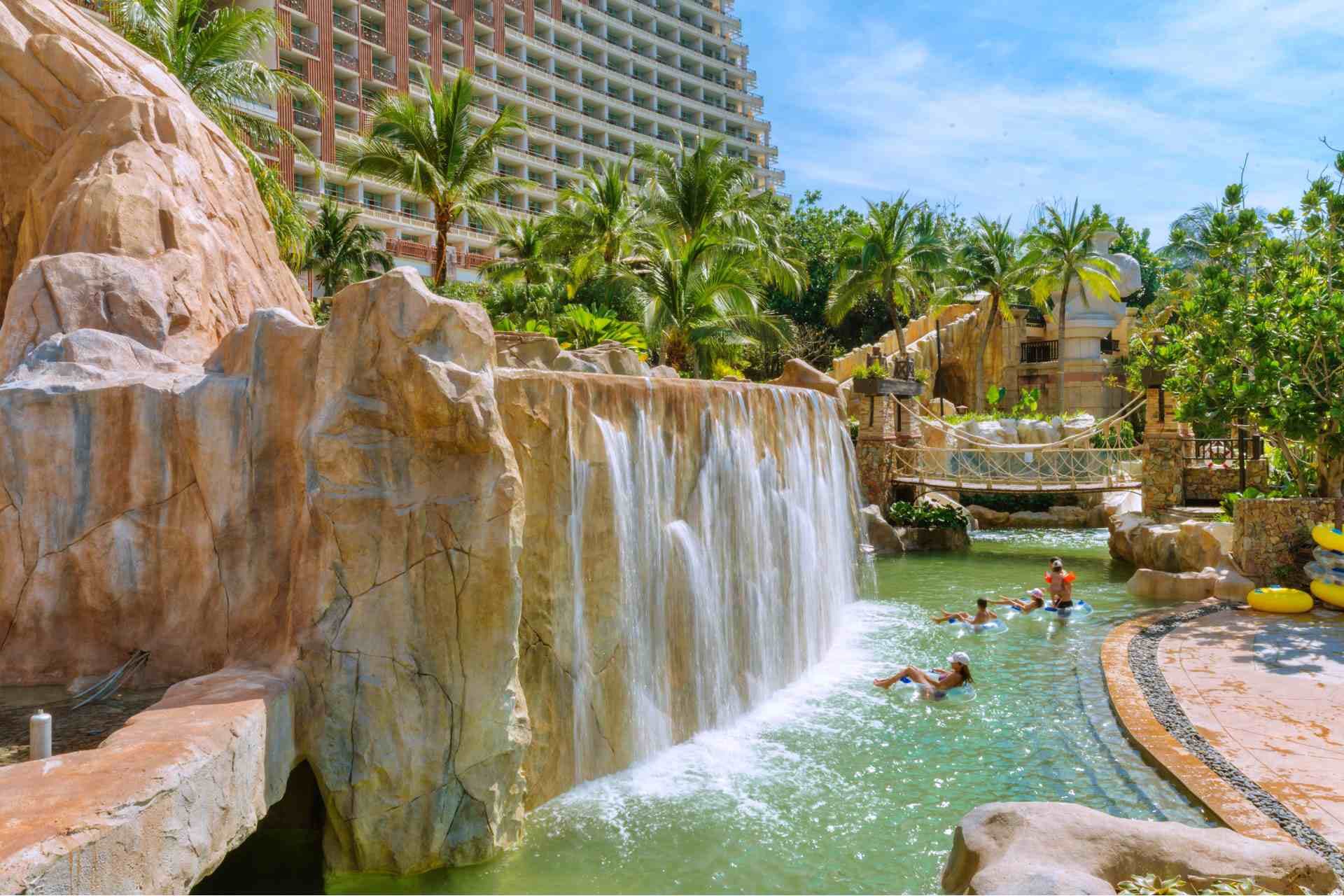 Centara_Grand_Mirage_Beach_Resort_Pattaya_Themed_Hotel_Lost_World_SPACEBAR_Hero_f8cf3549fc.jpeg