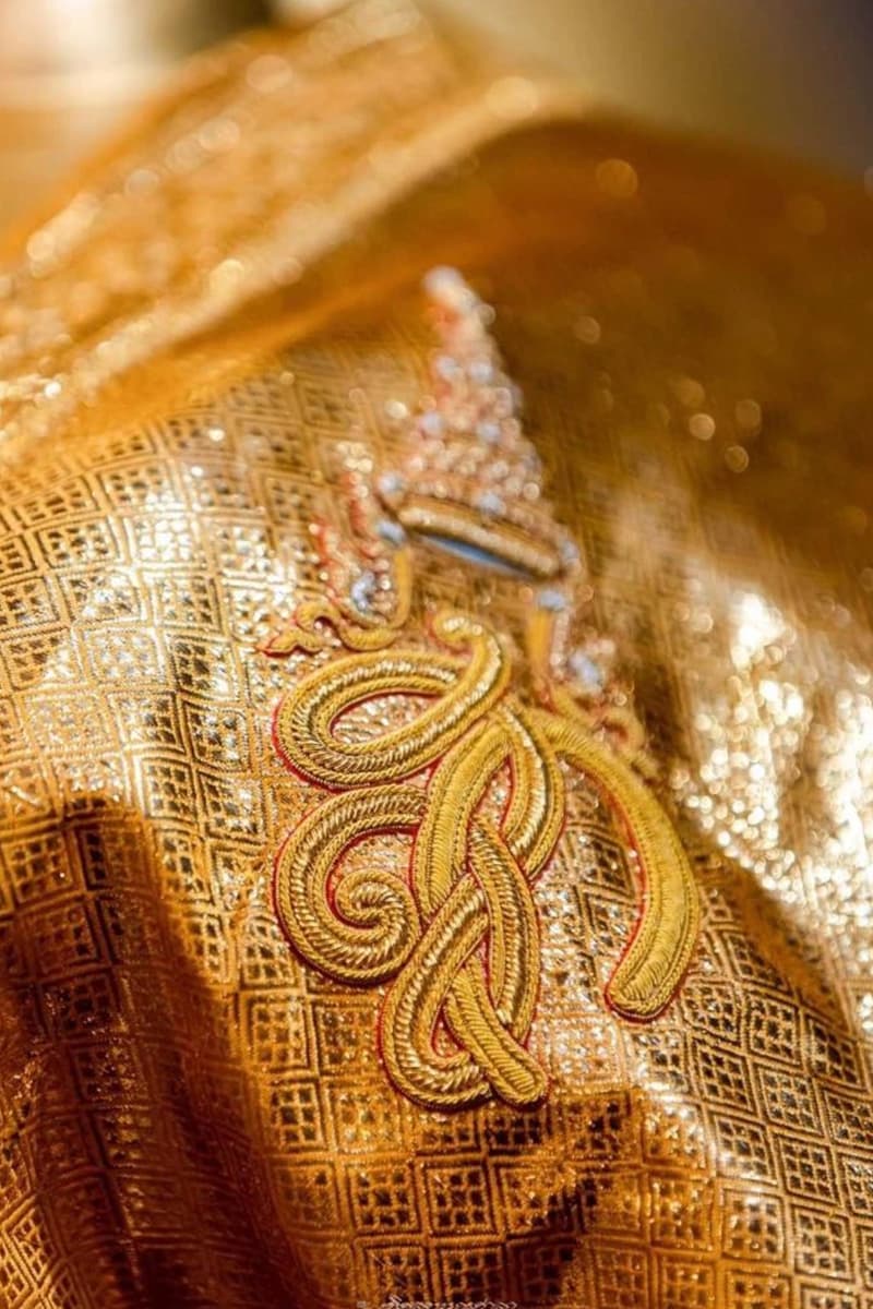Mother-Buddha-the-breath-of-Dharma-and-the-royal-faith-of-Her-Majesty-the-Queen-Mother-SPACEBAR-Photo V04.jpg