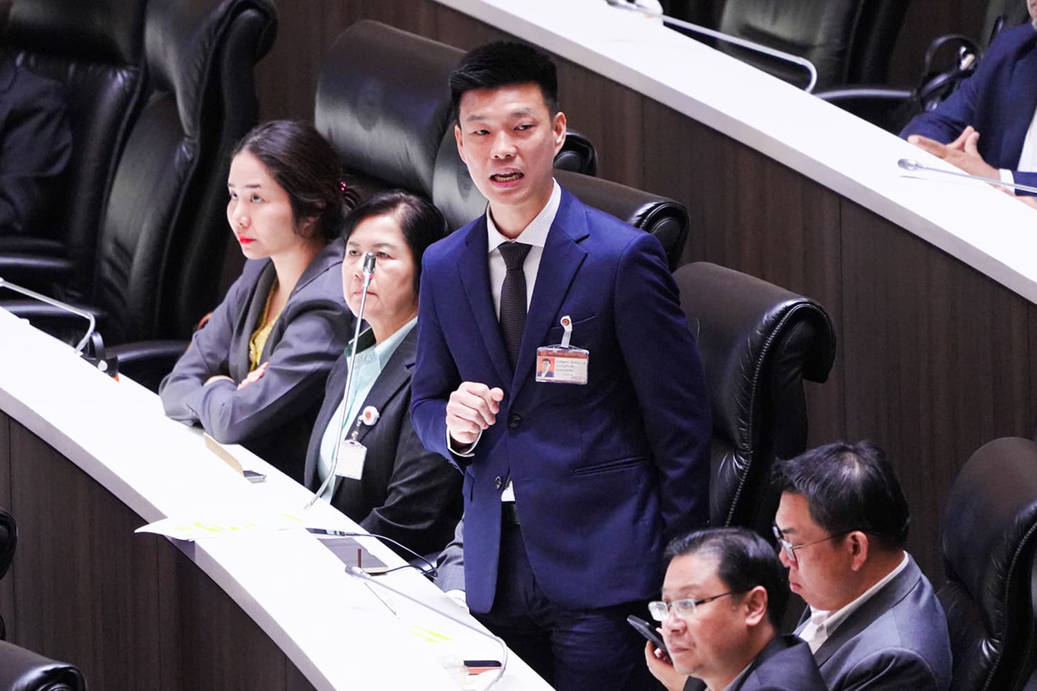 ‘ณัฐพงษ์’ ชูใช้ร่างฯ ‘พรรคส้ม’ เป็นหลัก! หมุนเข็มนาฬิกาประเทศ-ล้างมรดก คสช.