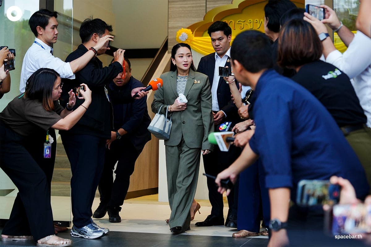 Paethongtarn-traveled-to-a-meeting-at-the-Pheu-Thai-Party-headquarters-3-SPACEBAR-Photo02.jpg