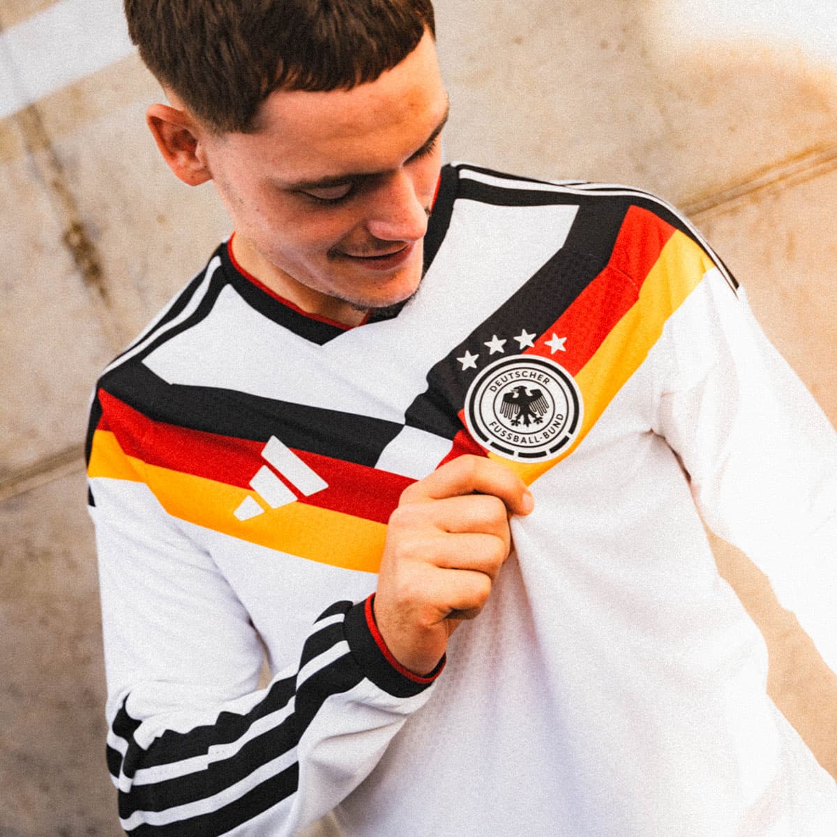 Photo-Story-Adidas-WC-2026-Jerseys.psd-SPACEBAR-Photo_SQ03.jpg