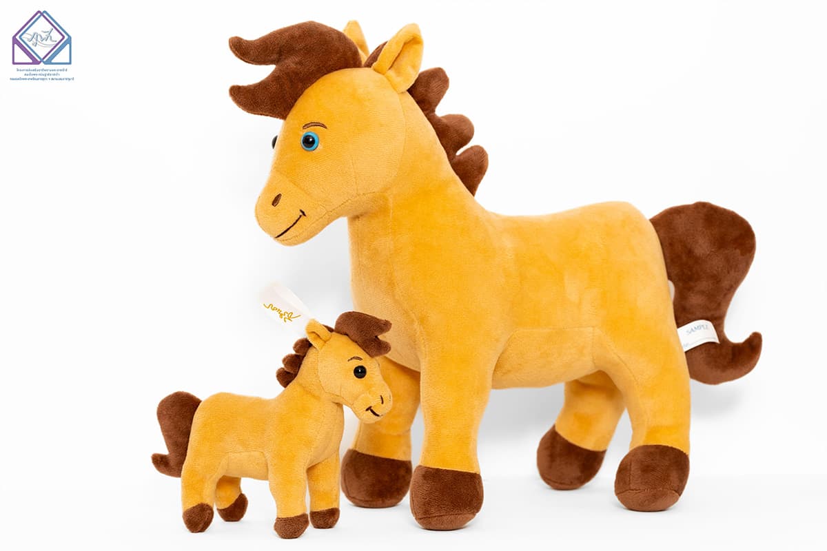 Phufa-Shop-invites-you-to-receive-the-royal-blessing-Year-of-the-Horse-Year-of-the-Lovely-Horse-SPACEBAR-Photo05-1.jpg