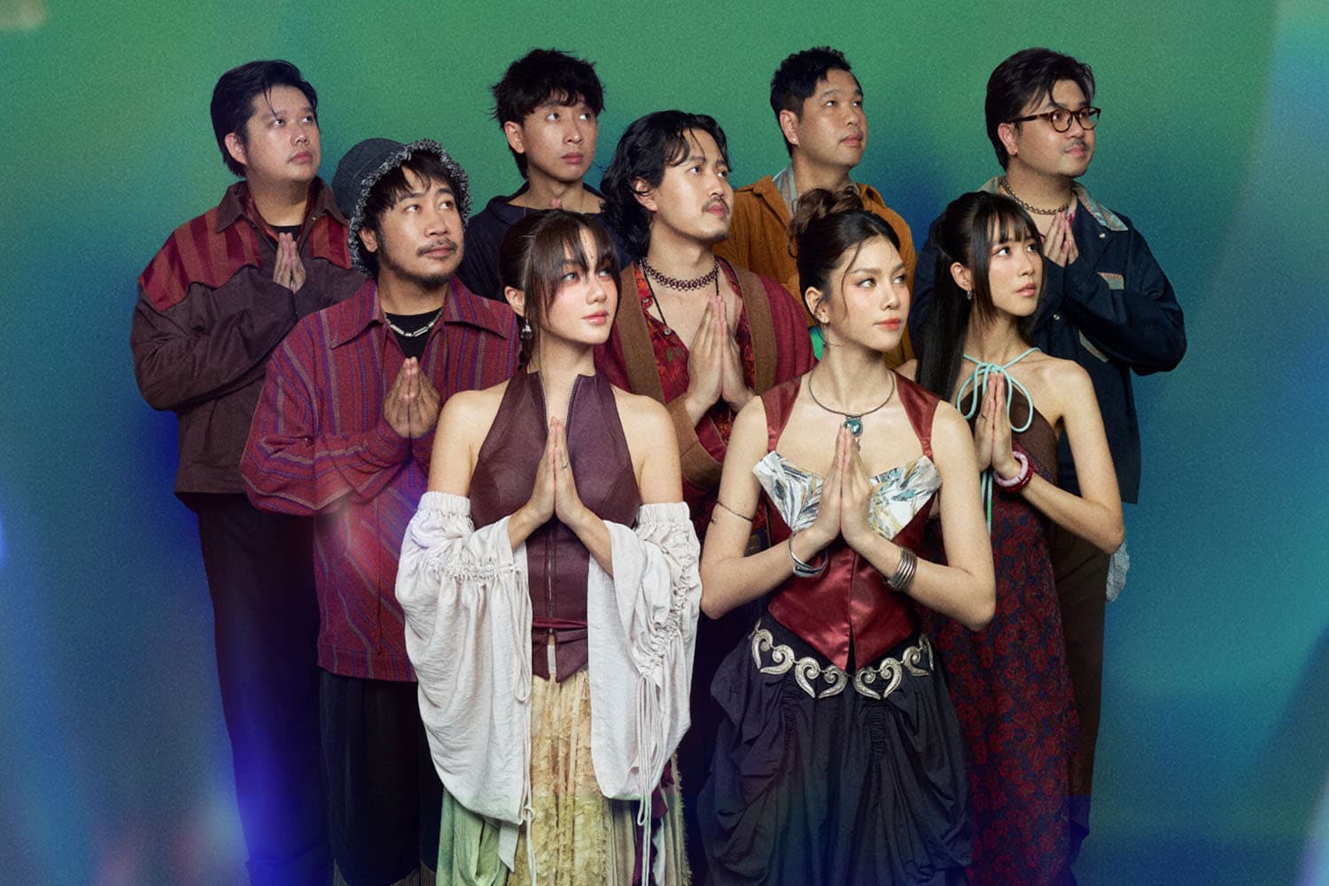 เพลงของคนที่ยังไม่หมดศรัทธา สาธุ - ASIA7 feat. ปลาย กนกพร ครองมิวสิกวิดีโออันดับ 1 บน YouTube