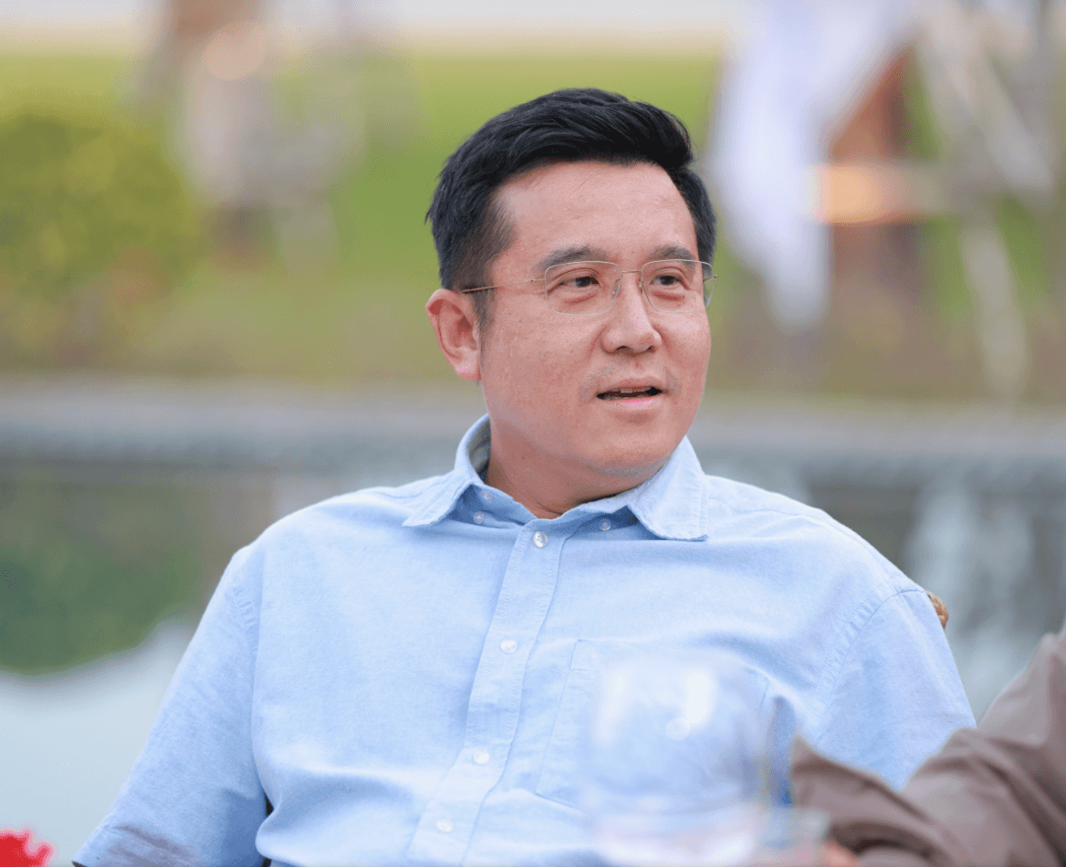 ชัยวุฒิ ธนาคมานุสรณ์ มาพร้อมกับผู้ใหญ่ใจดี ออกมาตั้งพรรคใหม่ชื่อ พรรครักชาติ เป็นพรรคน้องใหม่ ที่ช่วงหลังเปิดกันหลายพรรค