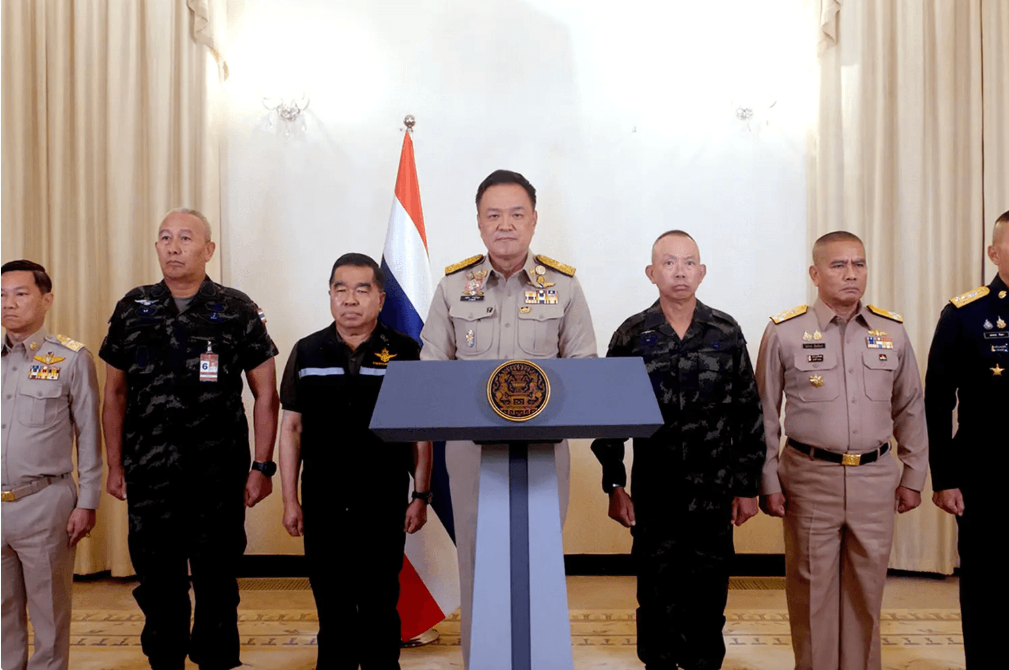 ศึกไทยกัมพูชาครั้งนี้ รัฐบาล กองทัพ หน่วยงานด้านความมั่นคง เดินไปในทิศทางเดียวกัน แ ละยืนยันชัดเจน ไม่มีการสั่งหยุดยิง จนกว่าเรื่องจะจบ