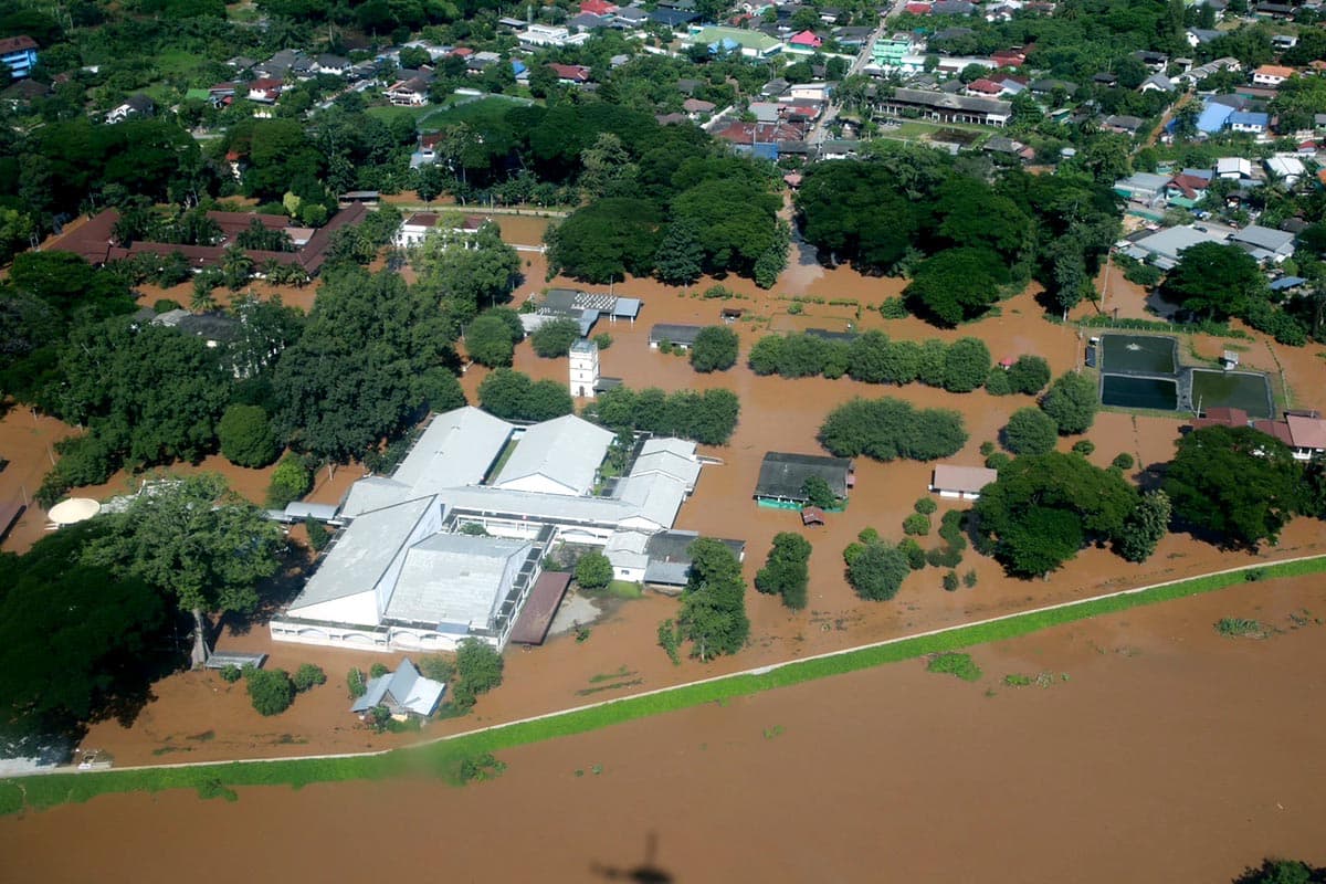 Solving_the_flooding_problem_in_Chiang_Mai_Is_it_necessary_to_dismantle_the_original_weir_SPACEBAR_Photo05_34c4aefd91.jpg