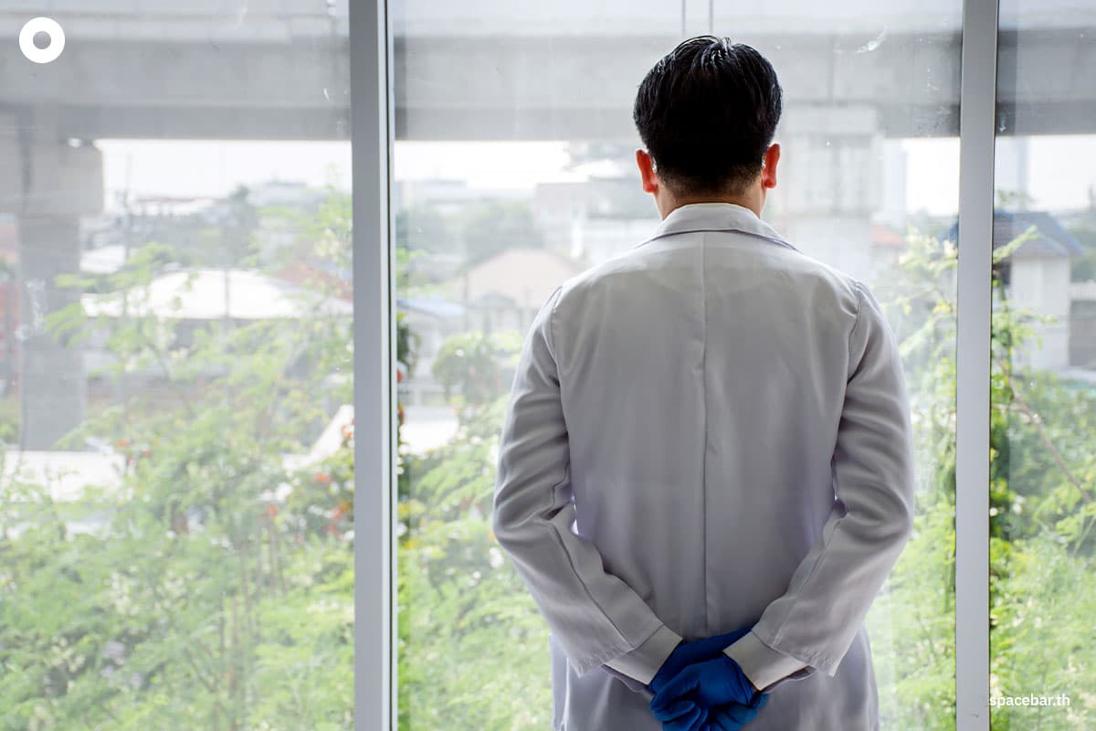 TAGCOUD_the_great_resignation_of_intern_doctors_is_just_the_tip_of_the_iceberg_2_SPACEBAR_Photo03_242b6e0c17.jpeg
