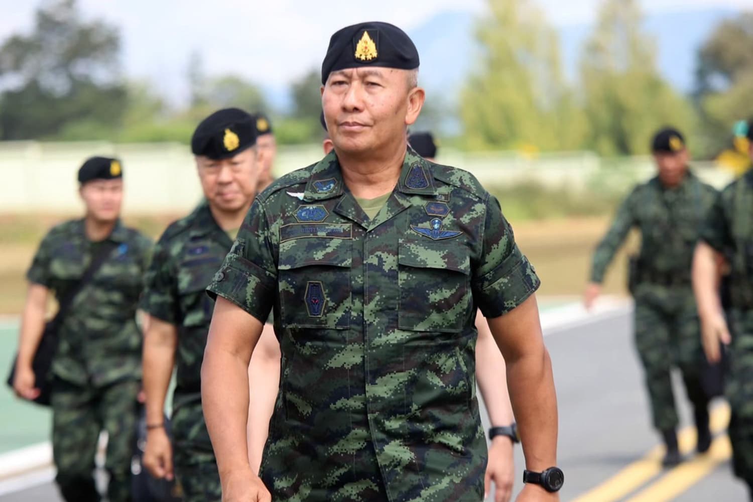 ‘ผบ.ทบ.’ ลั่นไม่หยุดยิง สั่ง ทภ.1-2 ลุยต่อ - ยึดคืน ‘อธิปไตยไทย’