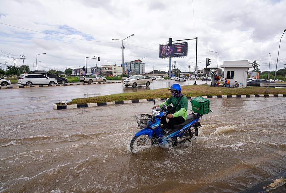 What_is_rain_bomb_and_cloudburst_heavy_rainfall_impact_of_climate_change_SPACEBAR_Thumbnail_977fa504cb.jpg