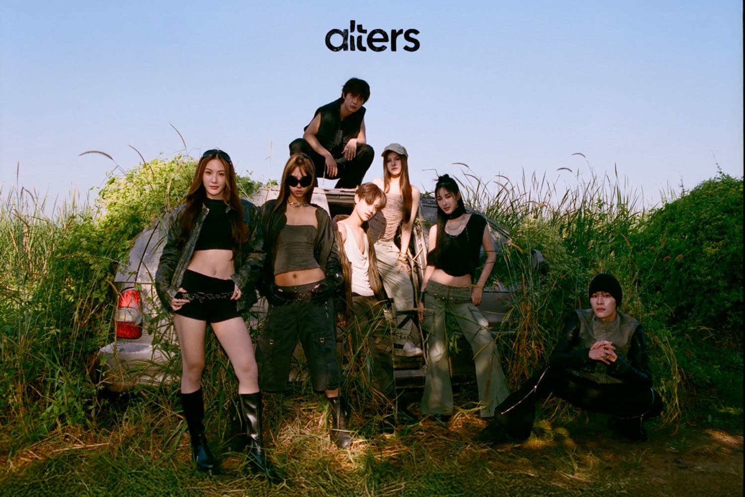 เปิดตัวสามหนุ่มสี่สาวจากวง ‘ALTERS’ ศิลปินเบอร์แรกภายใต้สังกัด ‘XEBIS Entertainment’