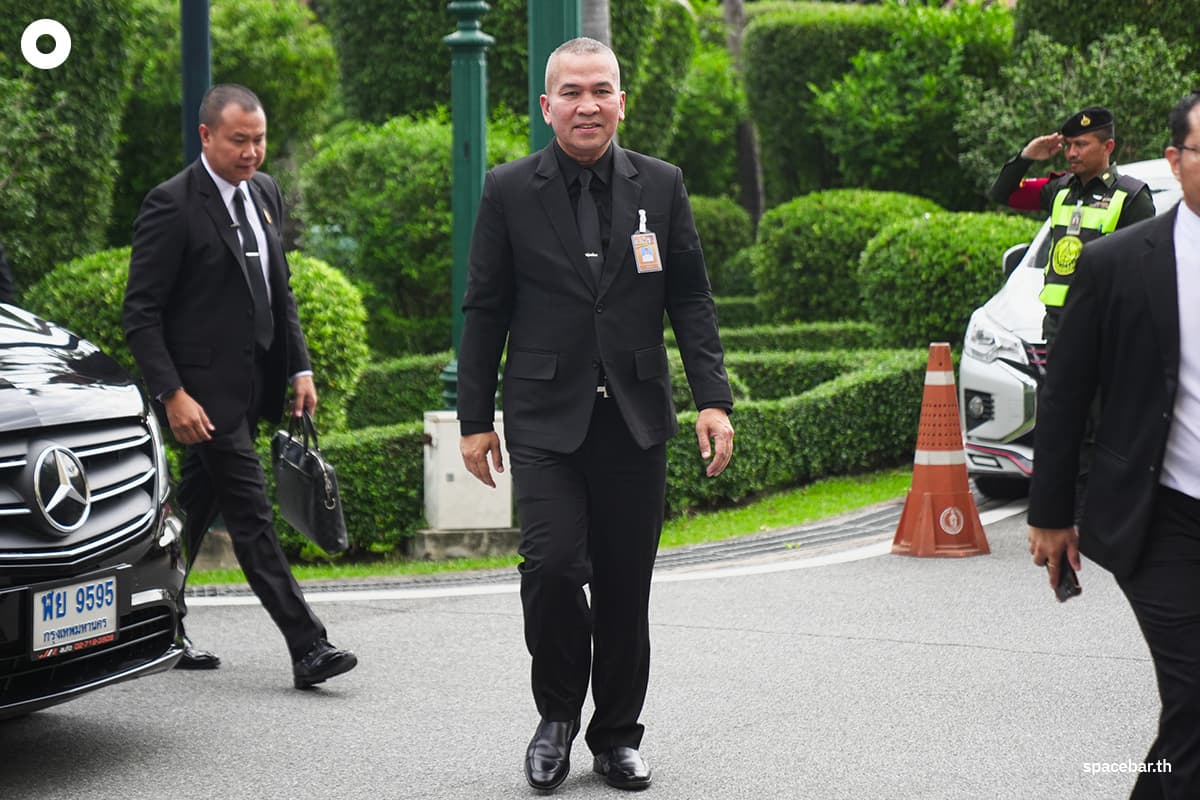 anutin-leads-cabinet-meeting-to-prepare-royal-funeral-ceremony-SPACEBAR-Photo08.jpg