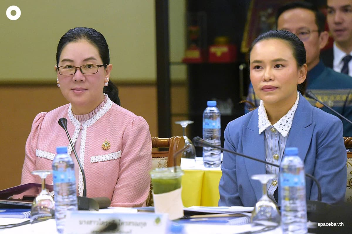 anutin-leads-cabinet-to-discuss-with-ect-SPACEBAR-Photo05-4.jpg