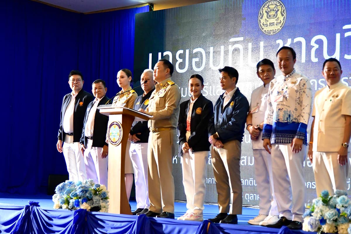 anutin-thanks-krabi-for-supporting-bhumjaithai-SPACEBAR-Photo01.jpg