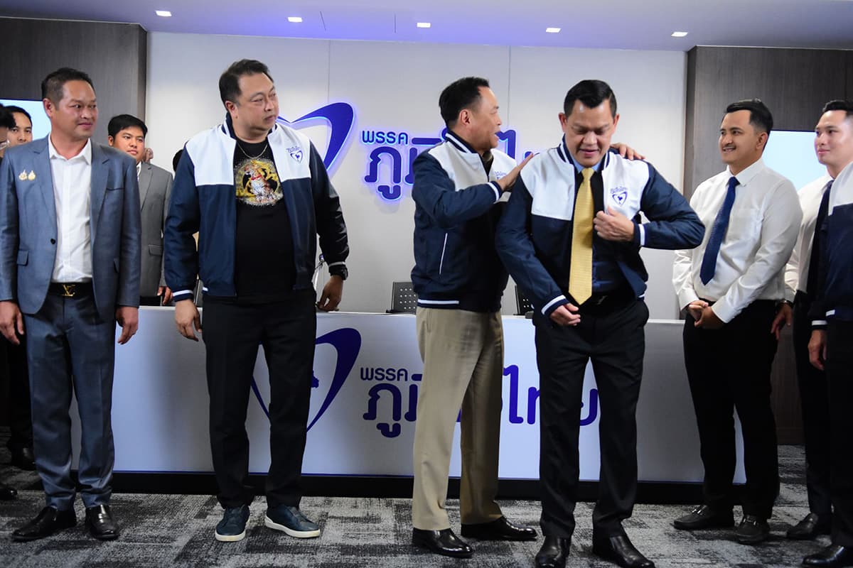 anutin-welcomes-suchart-thanakorn-join-bhumjaithai-party-SPACEBAR-Photo02.jpg