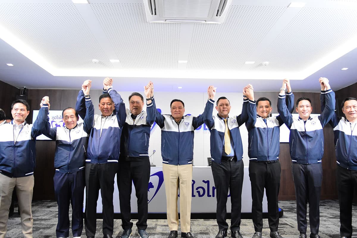 anutin-welcomes-suchart-thanakorn-join-bhumjaithai-party-SPACEBAR-Photo03.jpg